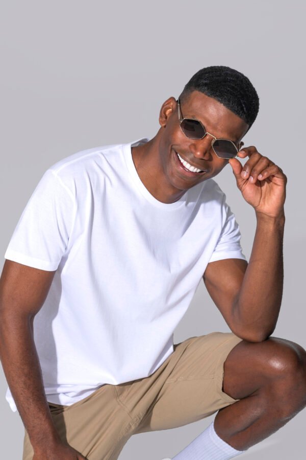 Fotograífa de moda T-SHIRT UOMO MANICA CORTA REGULAR